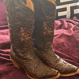 Women's Brown cut out leather Western Heeled Boots